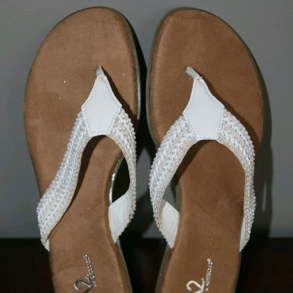 AEROSOLES Shoes - A2 aerosoles Good Save white sandals